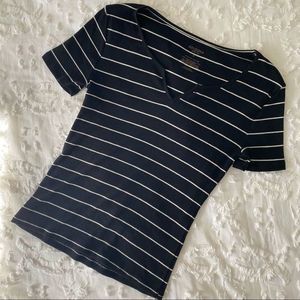 Arizona Black & White Striped Top V-Neck‎ Small